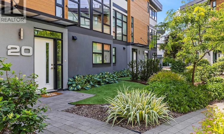 20-1515 N Highland Drive