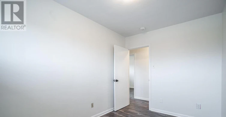 UPPER-4 Starlight Court, Hamilton, ON, L8K 4C8 - 19