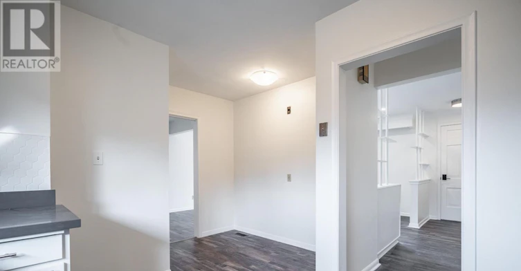 UPPER-4 Starlight Court, Hamilton, ON, L8K 4C8 - 11