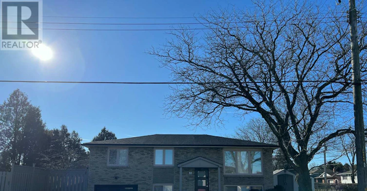 41 Lavina Crescent, Hamilton, ON, L9C 5S7 - 2