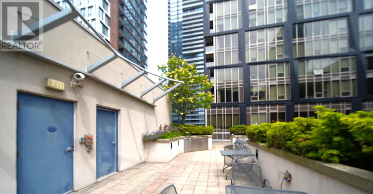 222 Frnshed 270 Wellington St Street W, Toronto, ON, M5V 3P5 - 7