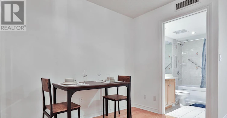 222 Frnshed 270 Wellington St Street W, Toronto, ON, M5V 3P5 - 23