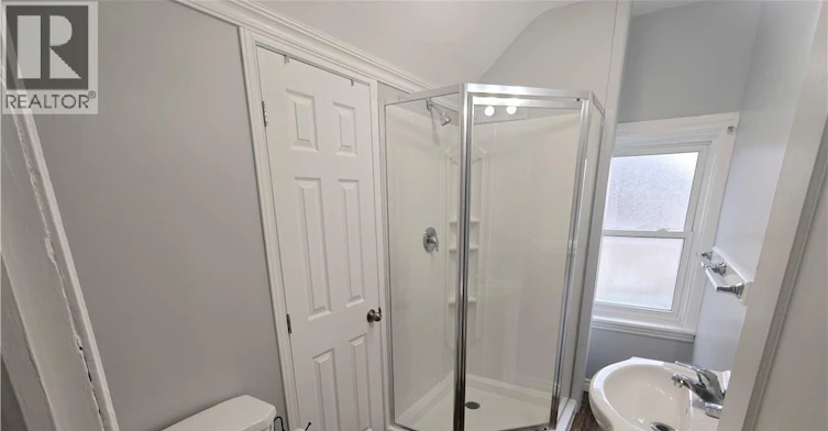 UPPER-98 Glasgow Street, Kitchener, ON, N2G 2G7 - 7