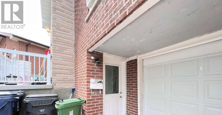 BSMT-74 James Gray Drive, Toronto, ON, M2H 1N9 - 2