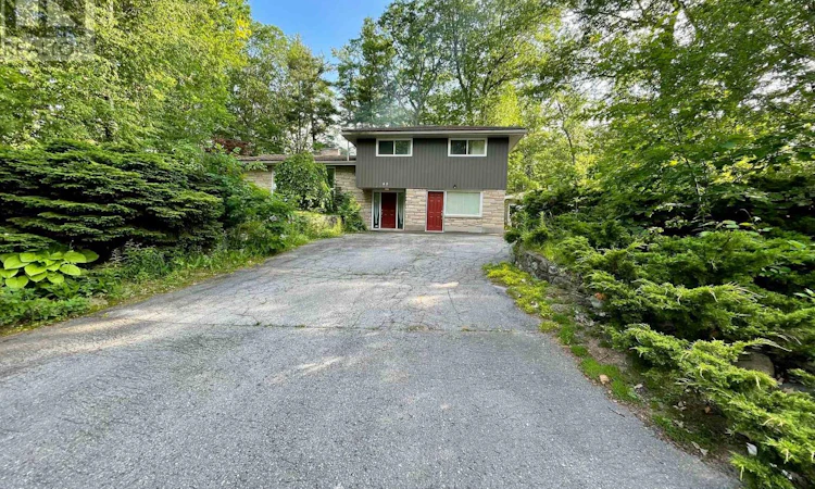 48 Lake Road