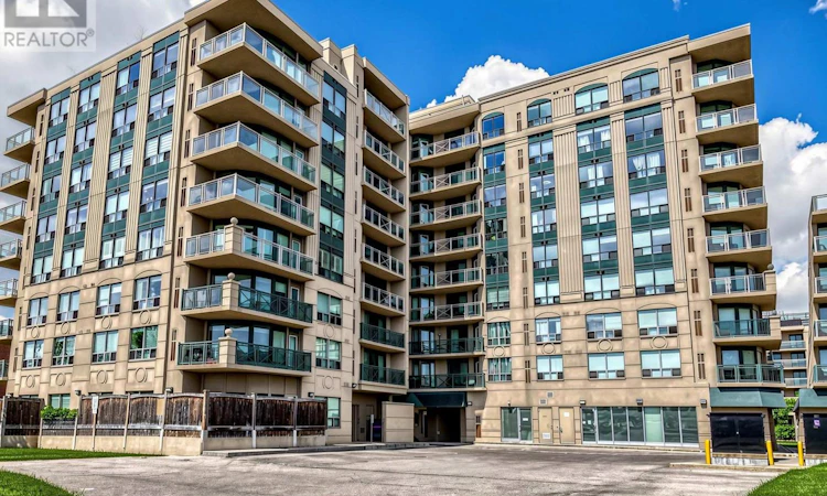 711-920 Sheppard Avenue W