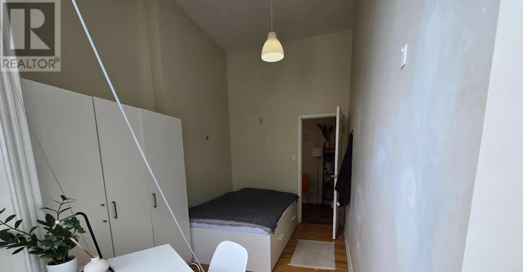 1A-34 Ross Street, Toronto, ON, M5T 1Z9 - 2