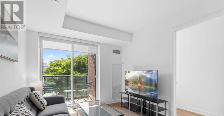 409-5 Lakeview Avenue, Toronto, ON, M6H 0H3 - 5