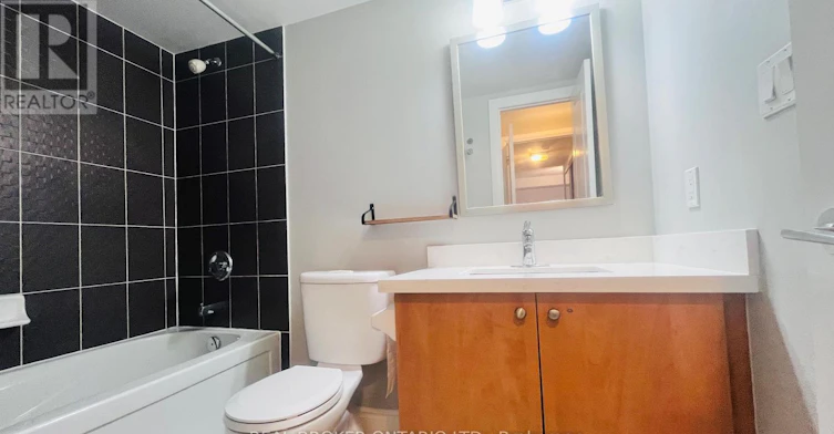 214-320 John Street, Markham, ON, L3T 0B1 - 14