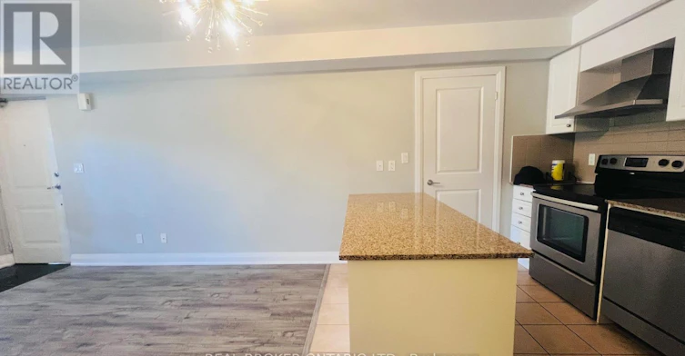214-320 John Street, Markham, ON, L3T 0B1 - 11