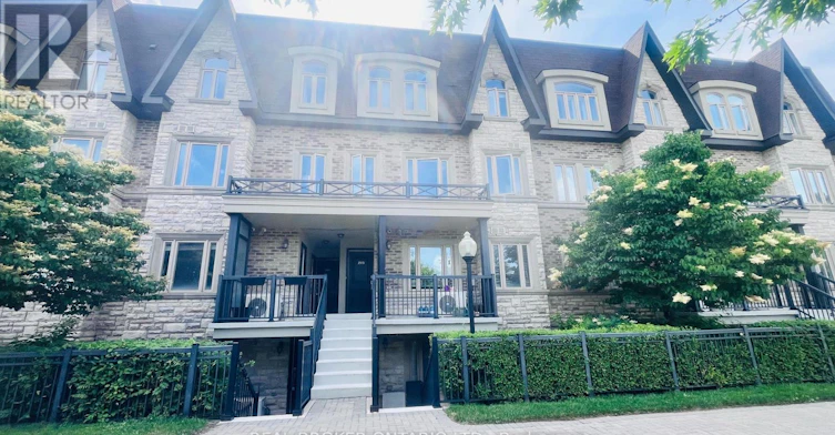 214-320 John Street, Markham, ON, L3T 0B1