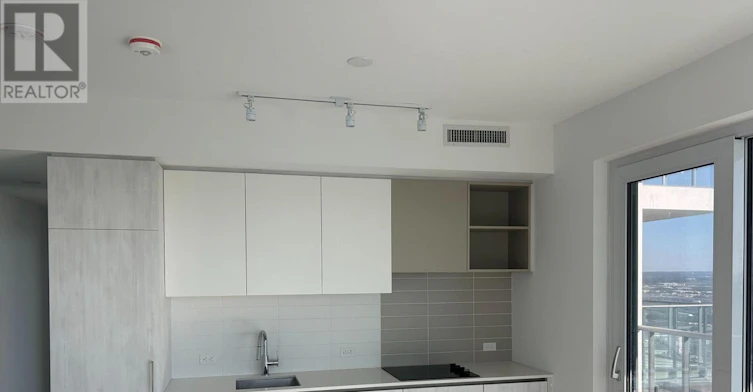 4712-7890 Jane Street, Vaughan, ON, L4K 0K9 - 7