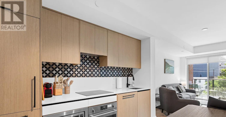 409-5 Lakeview (Short Term Avenue, Toronto, ON, M6H 0H3 - 2