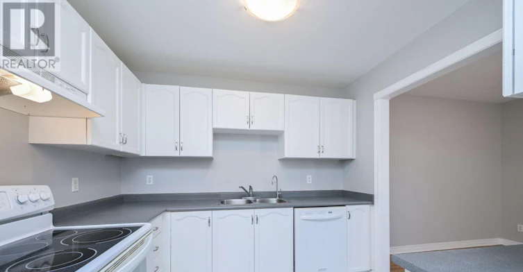 1 Violet Street, Barrie, ON, L4N 9N1 - 5