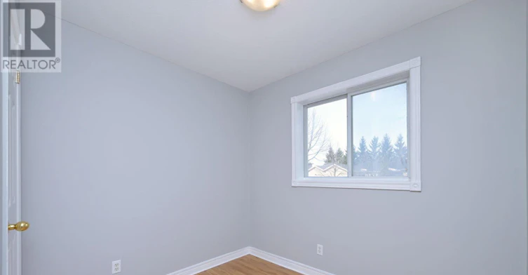 1 Violet Street, Barrie, ON, L4N 9N1 - 11