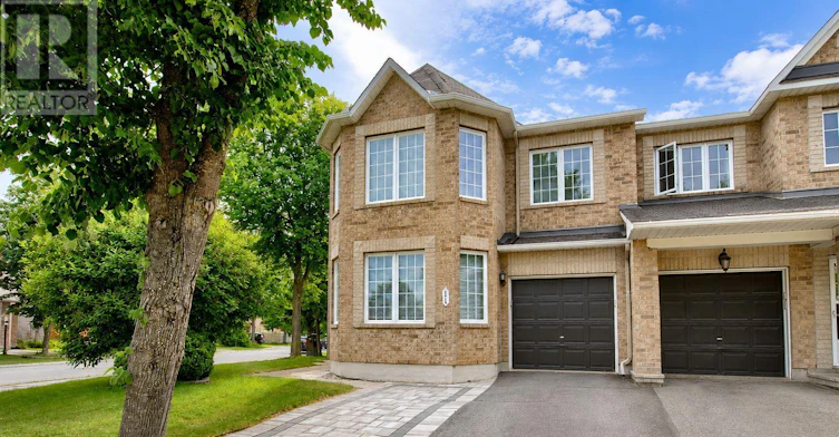 11 Marcay Street, Ottawa, ON, K2G 6X3