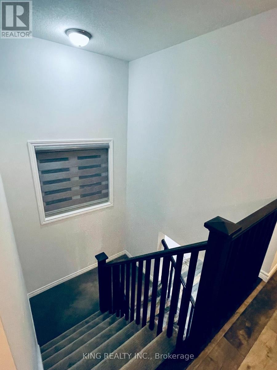 UPPER-2341 Marcel Circle, London, ON, N6M 0G5 - 13