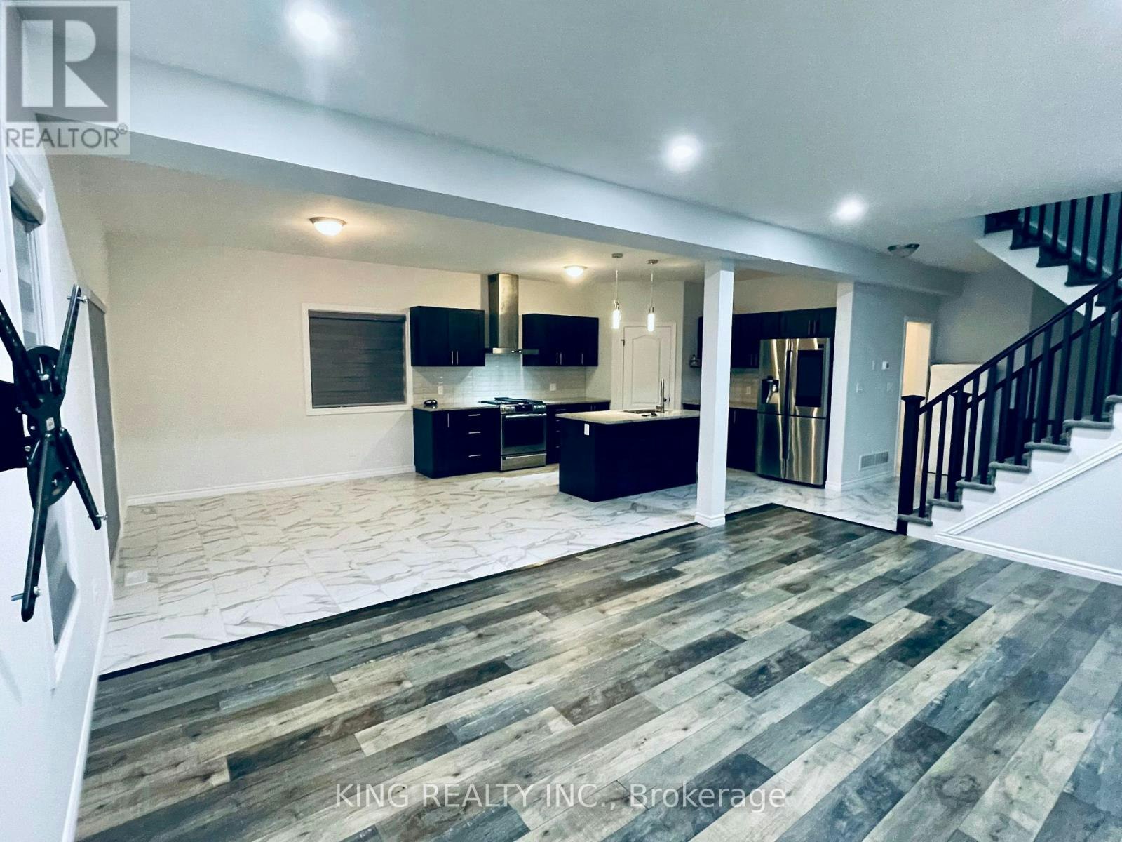 UPPER-2341 Marcel Circle, London, ON, N6M 0G5 - 12
