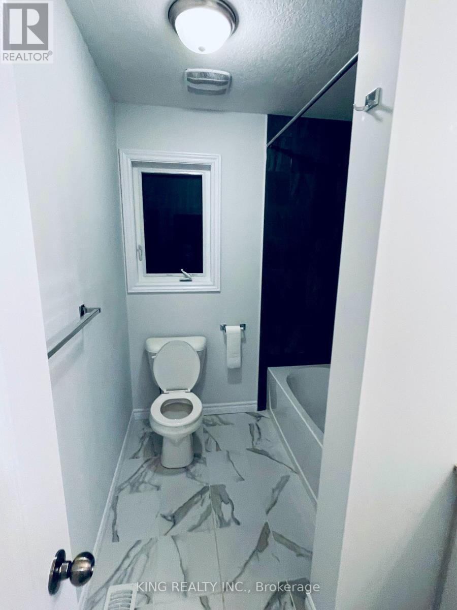 UPPER-2341 Marcel Circle, London, ON, N6M 0G5 - 25