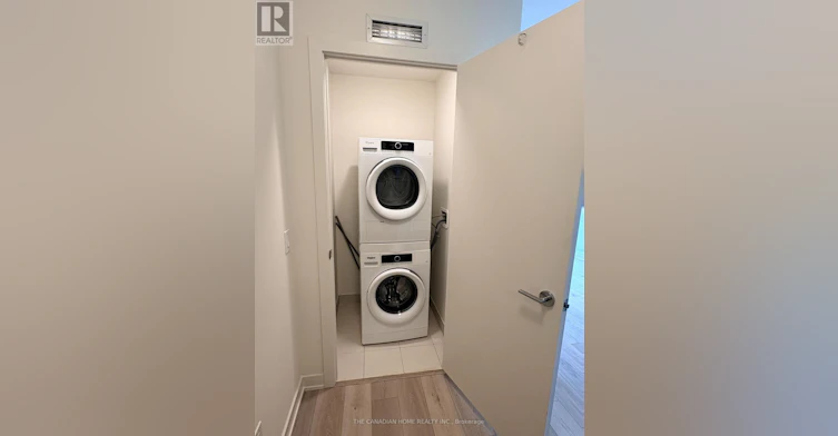 204-385 Winston Road W, Grimsby, ON, L3M 0J2 - 17