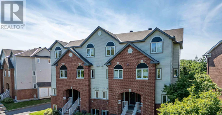 292 London Terrace, Ottawa, ON, K1K 4T2