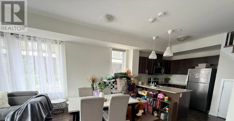 323-1460 Whites Road, Pickering, ON, L1V 1R4 - 3