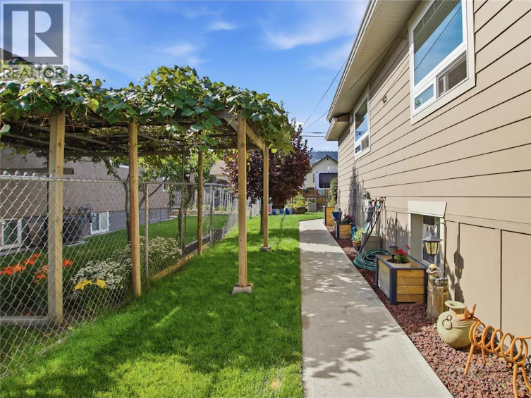 883 St Paul Street, Kamloops, BC, V2C 2K6 - 14