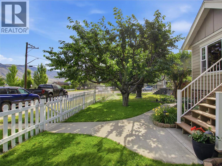 883 St Paul Street, Kamloops, BC, V2C 2K6 - 11