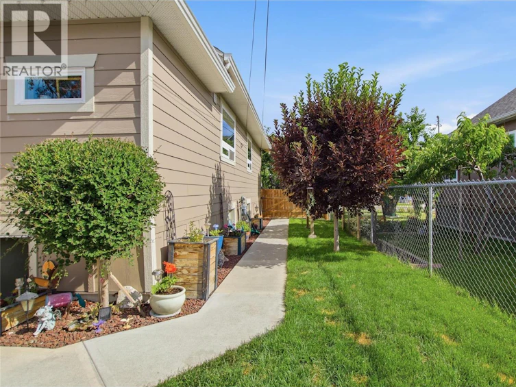 883 St Paul Street, Kamloops, BC, V2C 2K6 - 6