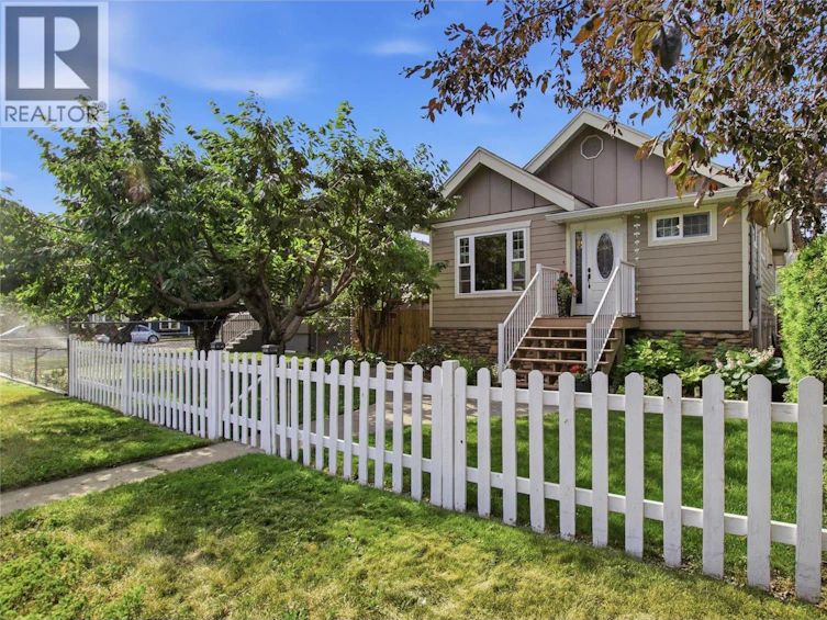883 St Paul Street, Kamloops, BC, V2C 2K6 - 4