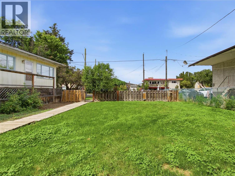 168 Yew Street, Kamloops, BC, V2B 3Z9 - 4