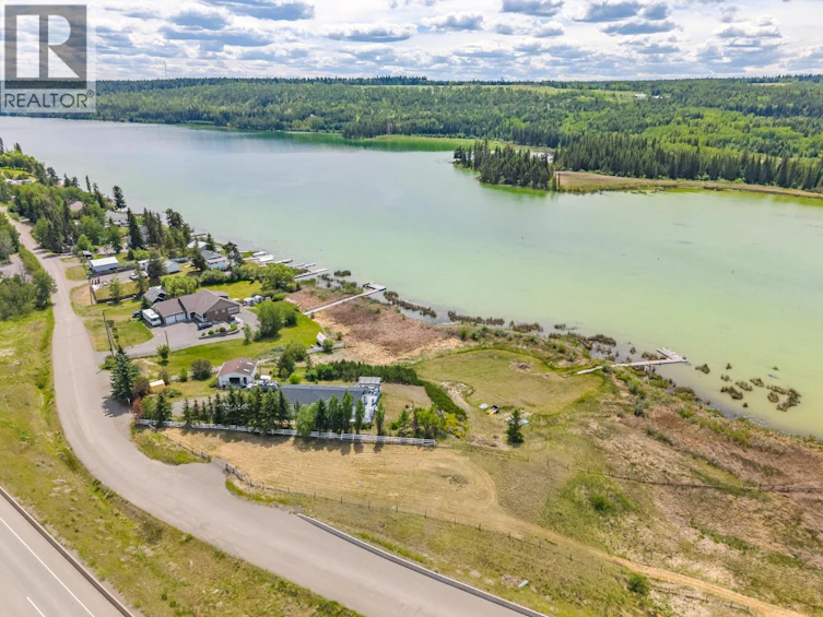 3442 Dunsmuir Road, Lac La Hache, BC, V0K 1T1 - 2