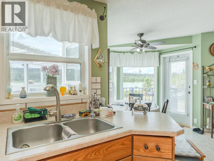 3442 Dunsmuir Road, Lac La Hache, BC, V0K 1T1 - 10