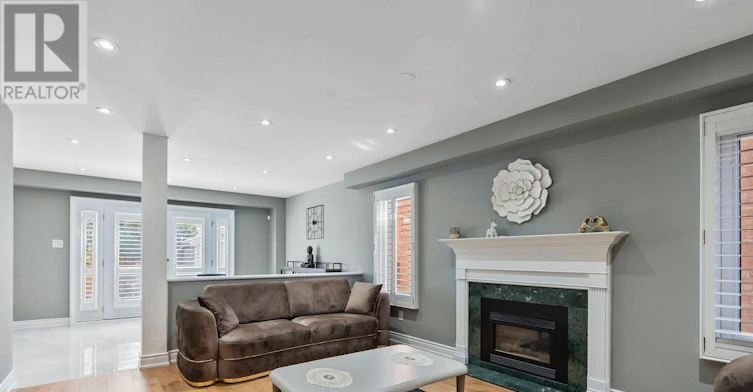 109 Angelina Avenue, Vaughan, ON, L4L 8N9 - 12