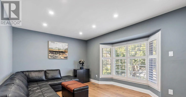 109 Angelina Avenue, Vaughan, ON, L4L 8N9 - 6