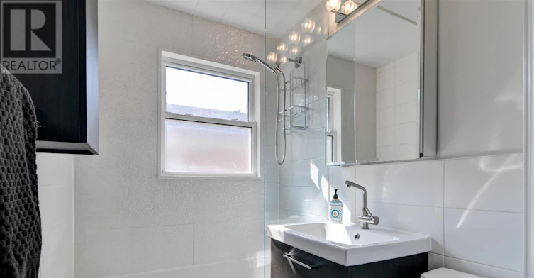 MAIN FLOOR-21 Love Crescent, Toronto, ON, M4E 1V6 - 26