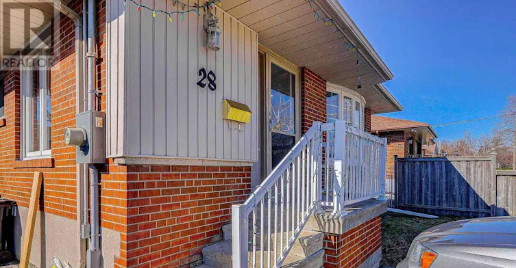 28 Earlton Road, Toronto, ON, M1T 2R3