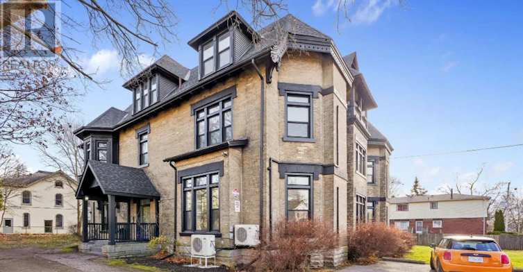 6-202 Green Street, Cobourg, ON, K9A 3W7 - 2