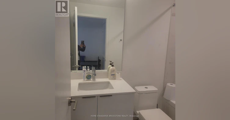 7 Golden Lion Heights, Toronto, ON, M2M 0C1 - 7