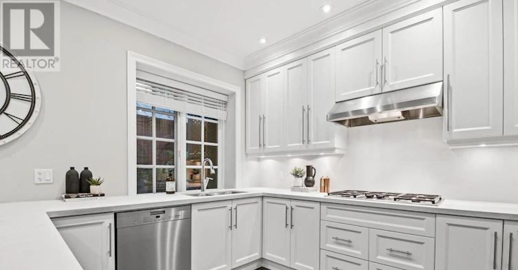 46 Bernard Avenue, Toronto, ON, M5R 1R2 - 11