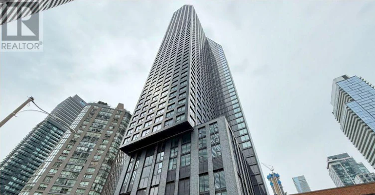 4616-8 Wellesley Street W, Toronto, ON, M4Y 0J5