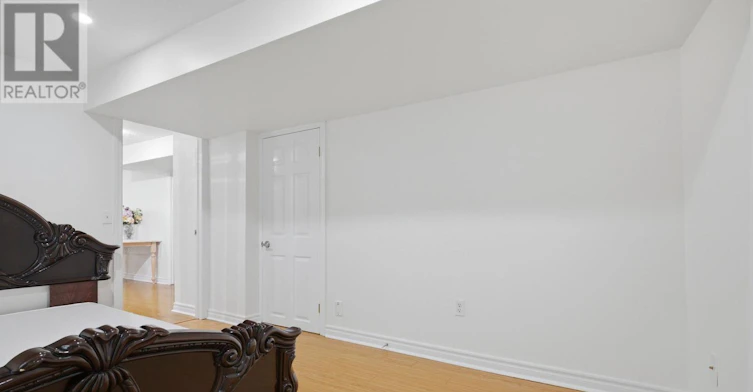 1036 Caven Street, Mississauga, ON, L5G 4J4 - 19
