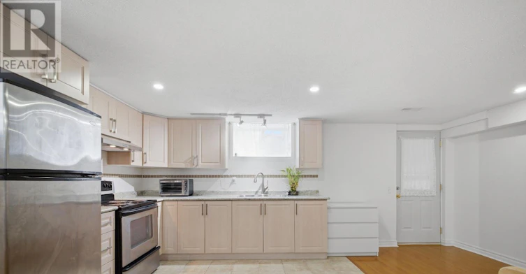 1036 Caven Street, Mississauga, ON, L5G 4J4 - 14