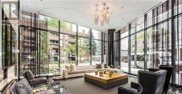 32 Davenport Avenue, Toronto, ON, M5R 1H3 - 4
