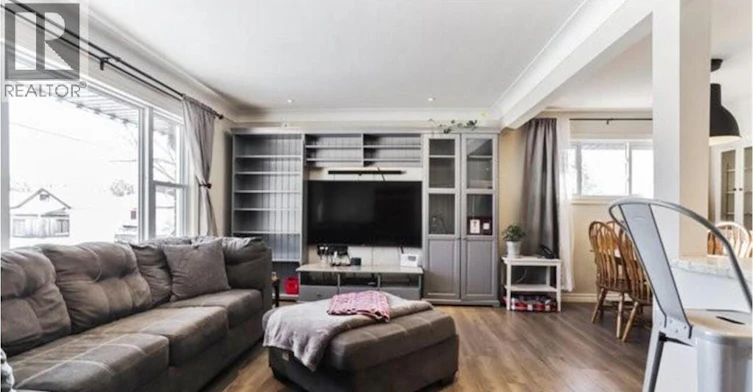 Upper-105 Harold Avenue, Brantford, ON, N3T 1W3 - 2