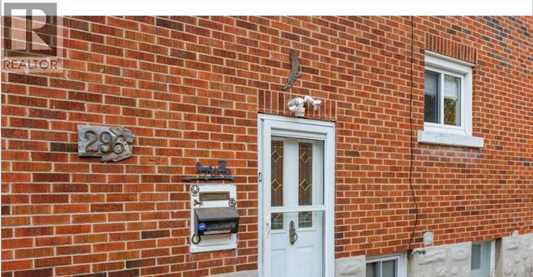 Main-296 Patricia Avenue, Kitchener, ON, N2M 1K1 - 2