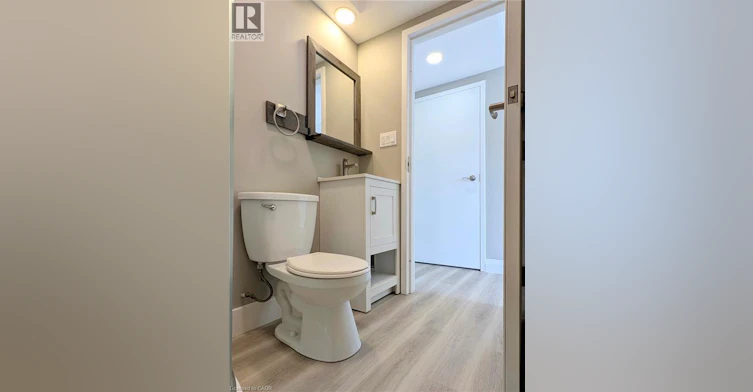 8-135 Wellington Street N, Kitchener, ON, N2H 5J9 - 9
