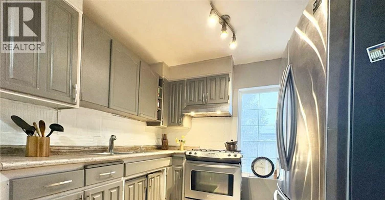 1-265 Glenridge Drive, Waterloo, ON, N2J 3W5 - 5