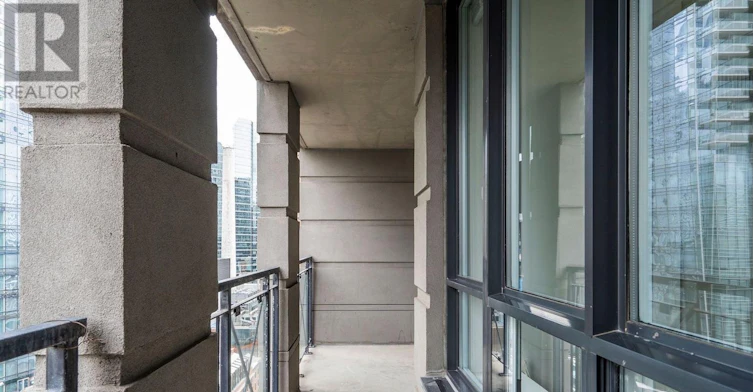 1512-140 Simcoe Street, Toronto, ON, M5H 4E9 - 5