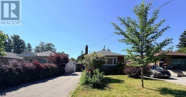 15 Leahann Drive, Toronto, ON, M1P 1B6